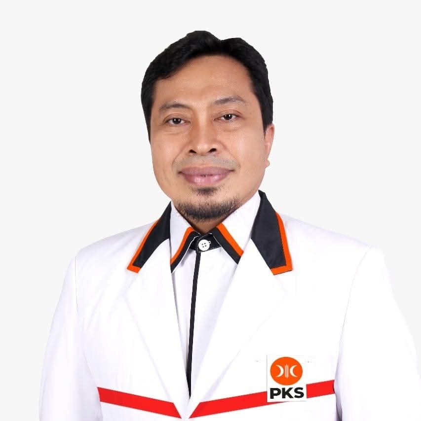 Wakil Ketua DPRD Makassar, Anwar Faruq: Seragam Sekolah Gratis Ringankan Beban Masyarakat