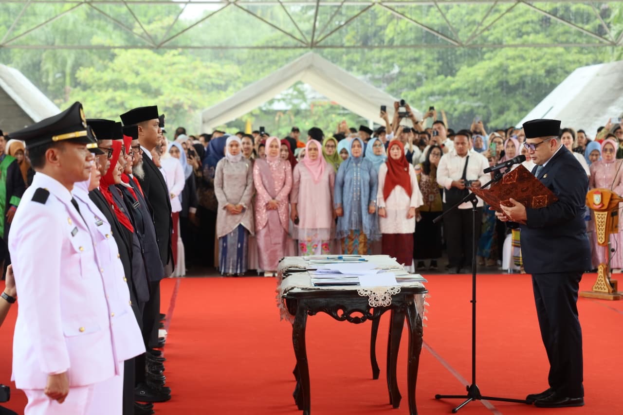 Appi Lantik 106 Pejabat Baru Lingkup Pemkot Makassar: 13 Camat Berganti 1 Bertahan