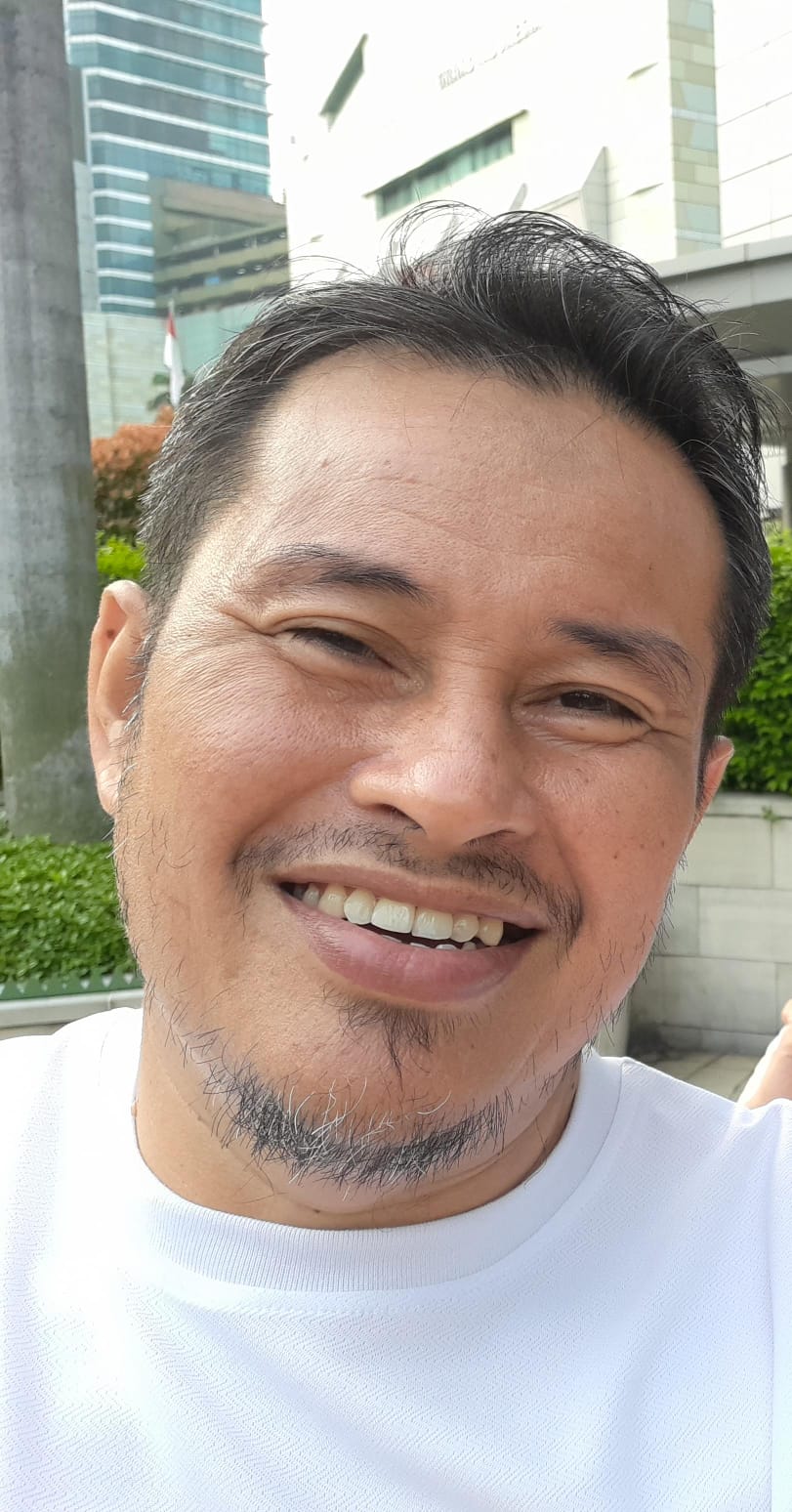 Ibu Pertiwi, Tersenyumlah