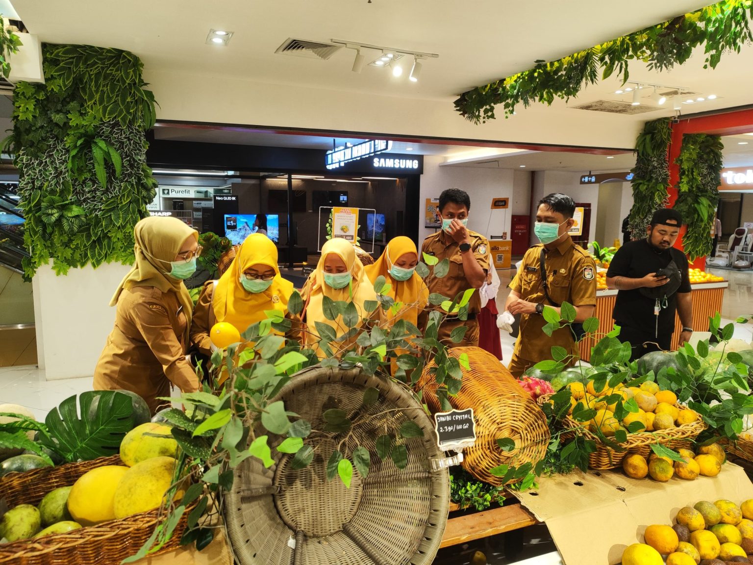 DKP Makassar Lakukan Pengujian Sampel di Trans Mart Makassar
