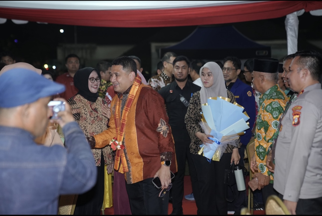 Lewat Pesta Rakyat, Wali Kota Makassar Ajak Warga Tamalanrea Jaga Kekompakan
