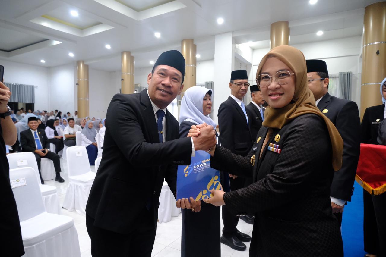 Mutasi Dipengujung Tahun, Bupati Gowa Rotasi 13 Pejabat Tinggi Pratama