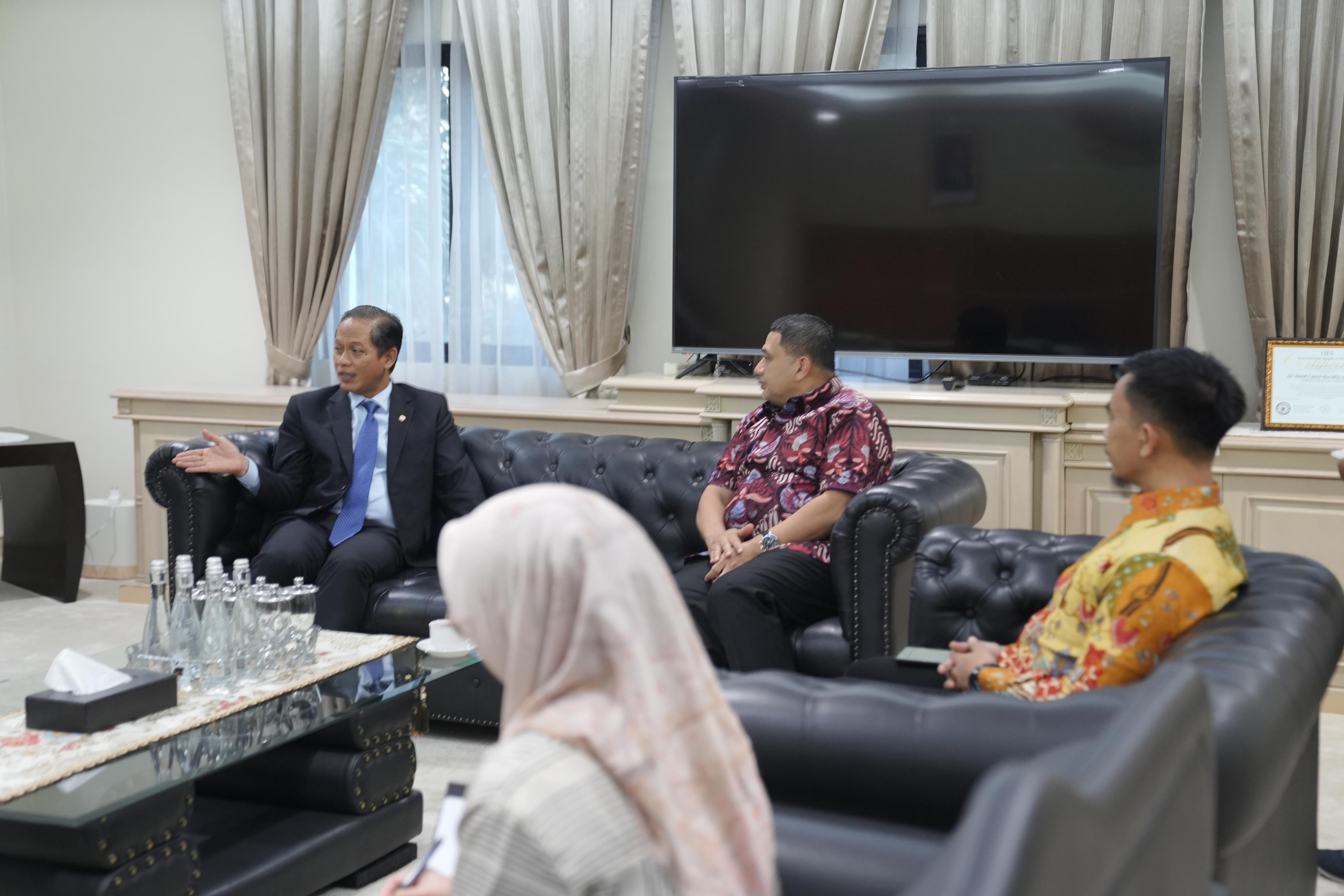 Temui Kementerian LHK, Wali Kota Munafri Bahas Transformasi Sampah Jadi Energi