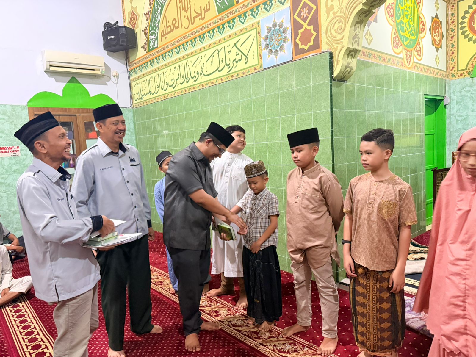 Getol Bantu Masjid, HAR : DPRD Gowa Dukung Penuh Pembinaan Mental Spiritual