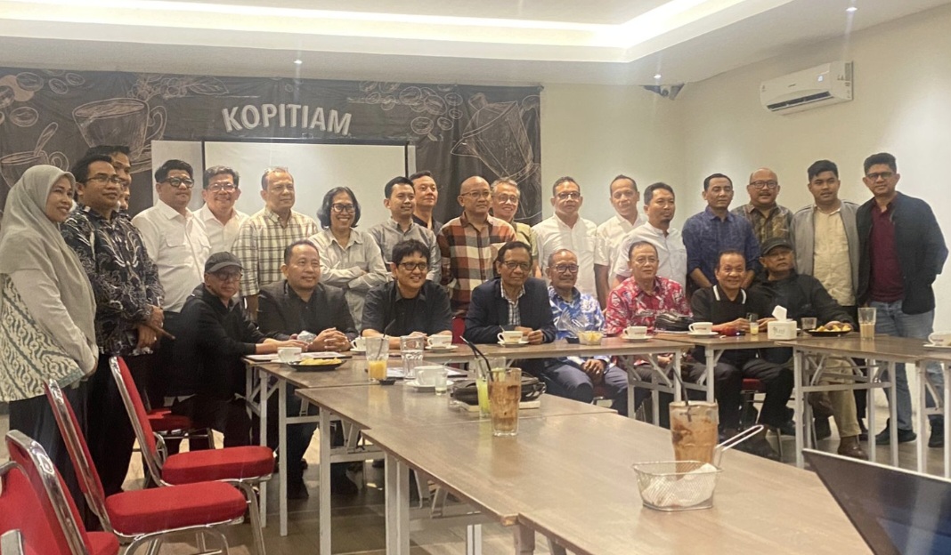 Mahfud MD dan Badrodin Haiti Serap Aspirasi di Makassar untuk Reformasi Polri