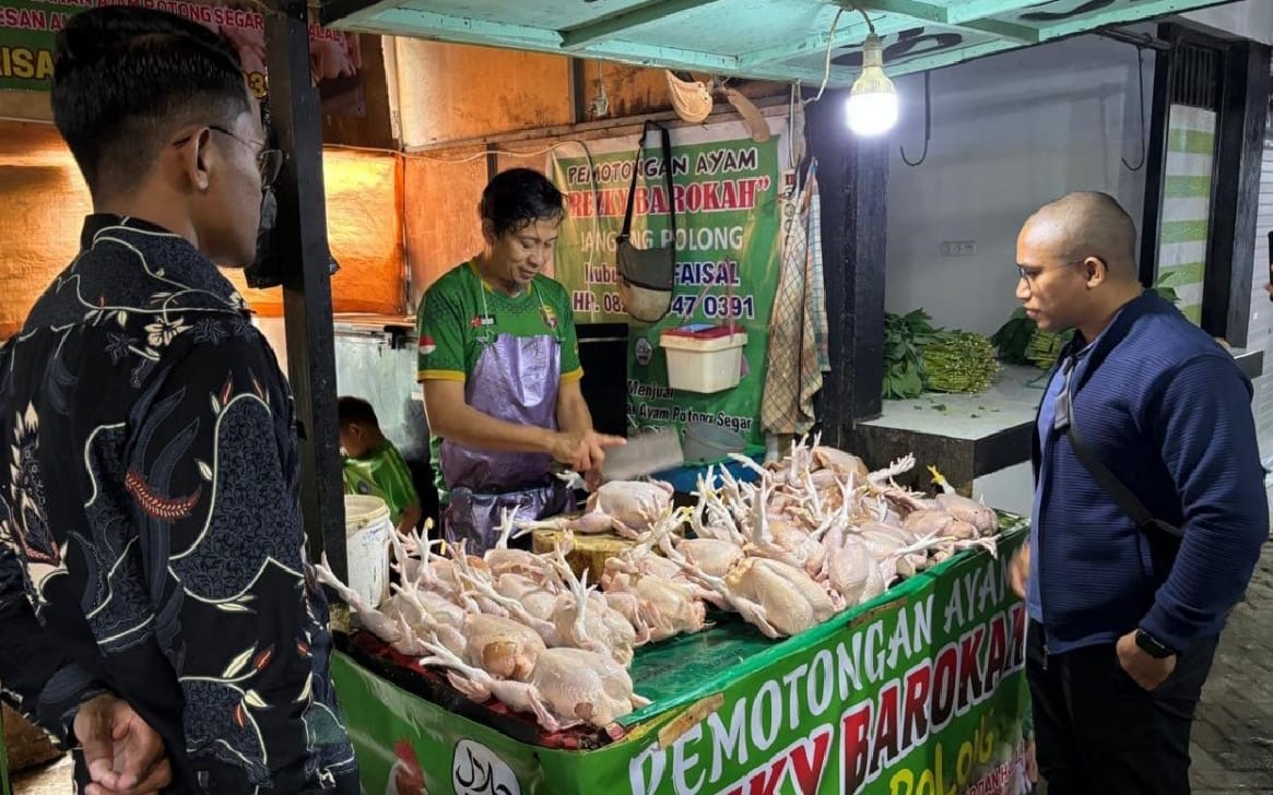 Pantau Hak Atas Pangan Di Bulan Ramadhan, Kementerian HAM Tinjau Pasar Pabaeng-Baeng Makassar  
