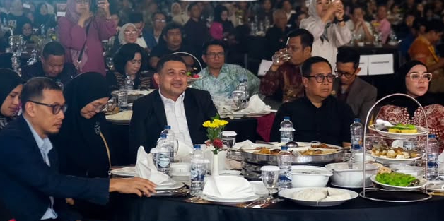 Kepala Dinas Tata Ruang Makassar, Fuad Azis Hadiri Tax Award 2025