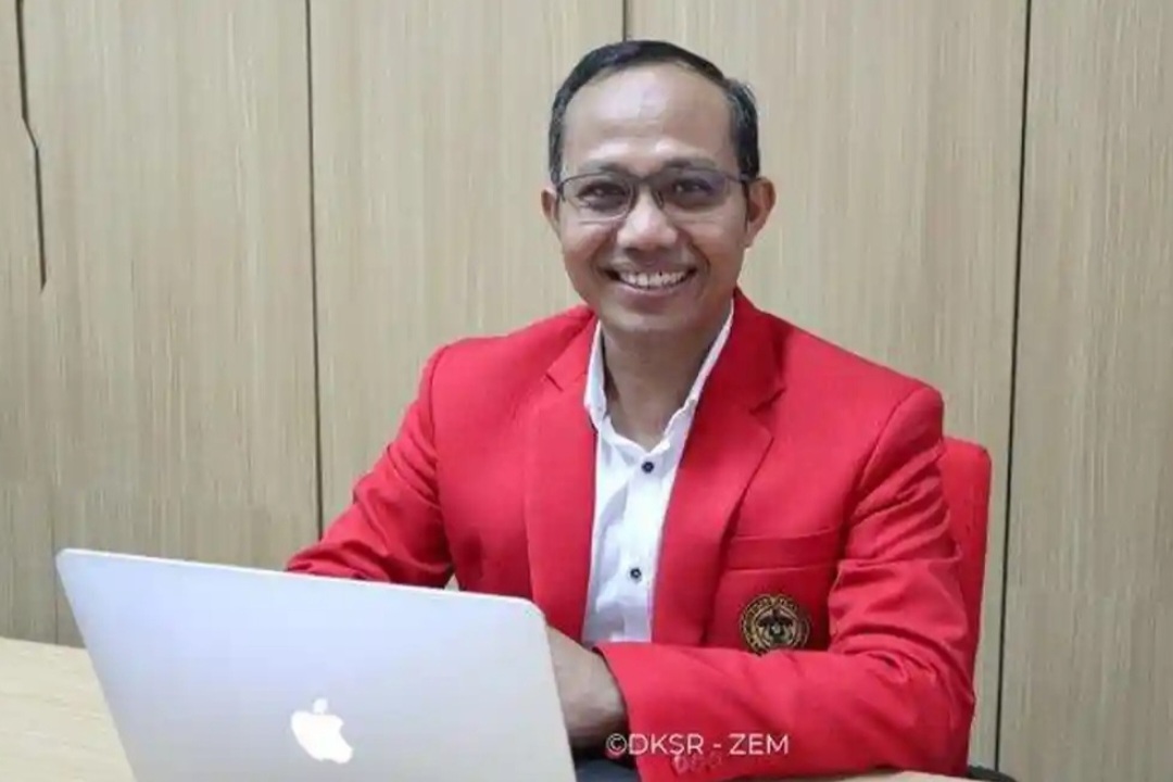 Bergumul dengan Kumur Ruslin