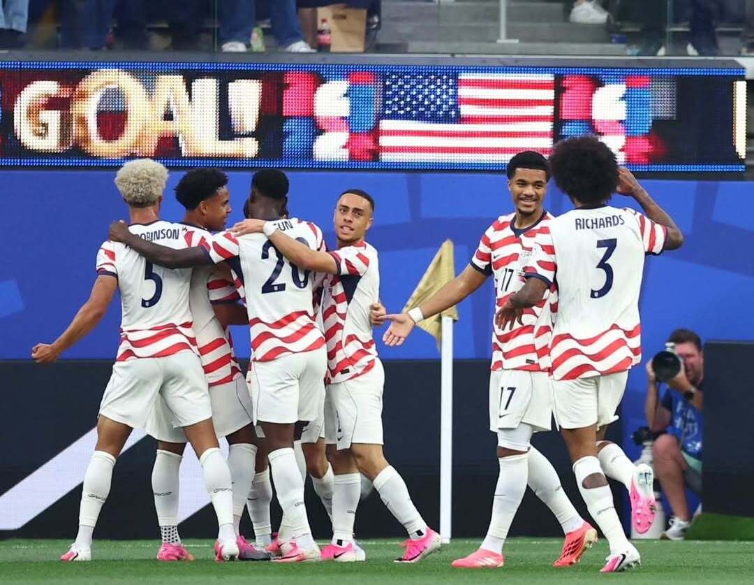 Laga Perdana Grup D : The Yanks Bantai Paraguay 4-1