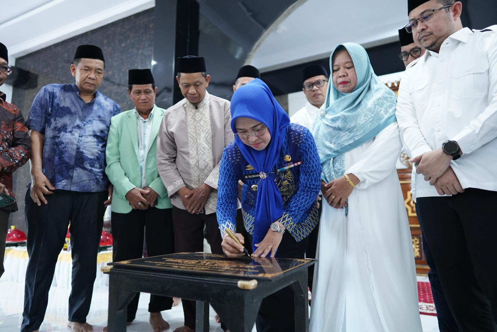Bupati Husniah Ajak Masyarakat Makmurkan Masjid