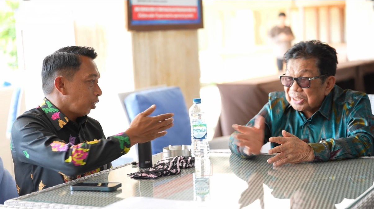 Dua Jam Diskusi, Bupati Syaharuddin dan Aksa Mahmud Bahas Rencana Strategis Ini