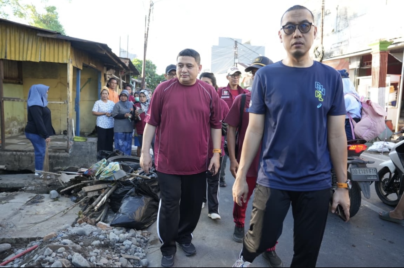 Appi Isi WFH Bersepeda Keliling Pantau 'Jumat Bersih' di Tiga Kecamatan