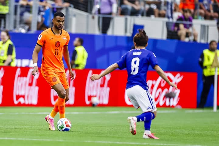 Pertarungan Sengit, Samurai Biru Kontra De Oranje 2-2