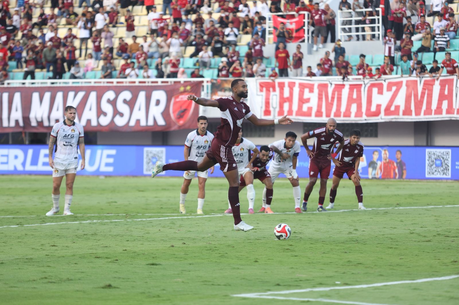 Tebas Macan Putih 3-1, Juku Eja Belum Aman dari Zona Degradasi