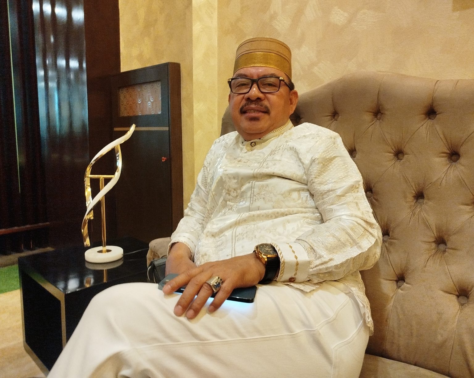 Yasin Azis-Aksa Mahmud Bersama Sejumlah Tokoh Hadiri Mubes KKDB