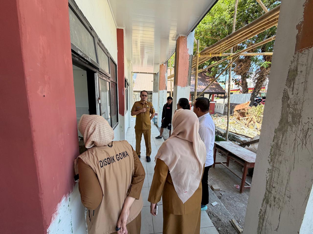 Tim Kemendikbud Puji Pekerjaan Revitalisasi SD di Gowa