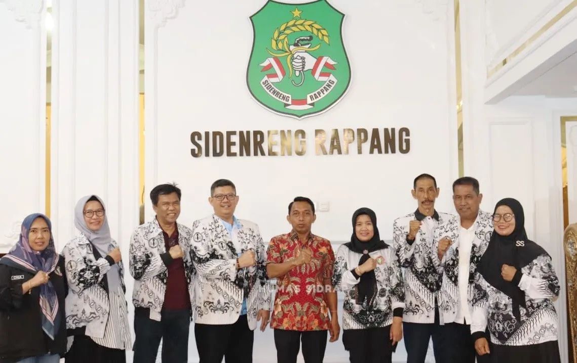 Rombongan PGRI Sulsel Temui Bupati Sidrap Bahas Kesiapan Porsenijar