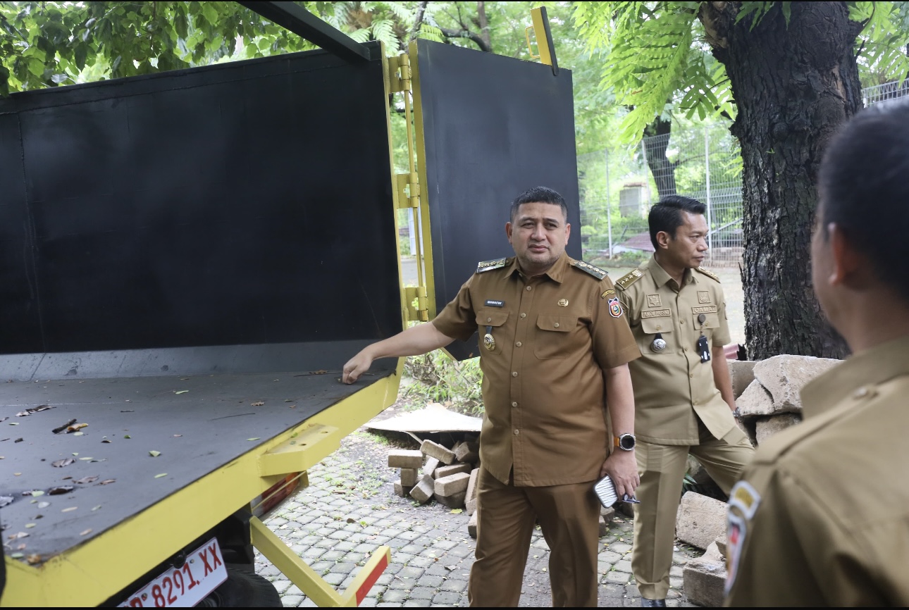 Tingkatkan Layanan, Pemkot Makassar Tambah 76 Armada Pengangkut Sampah