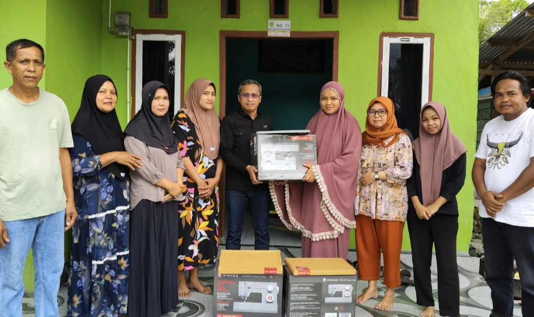 Reses di Luwu Utara, Legislator DPRD Sulsel Zulfikar Limolang   Bawa Langsung Bantuan untuk Warga