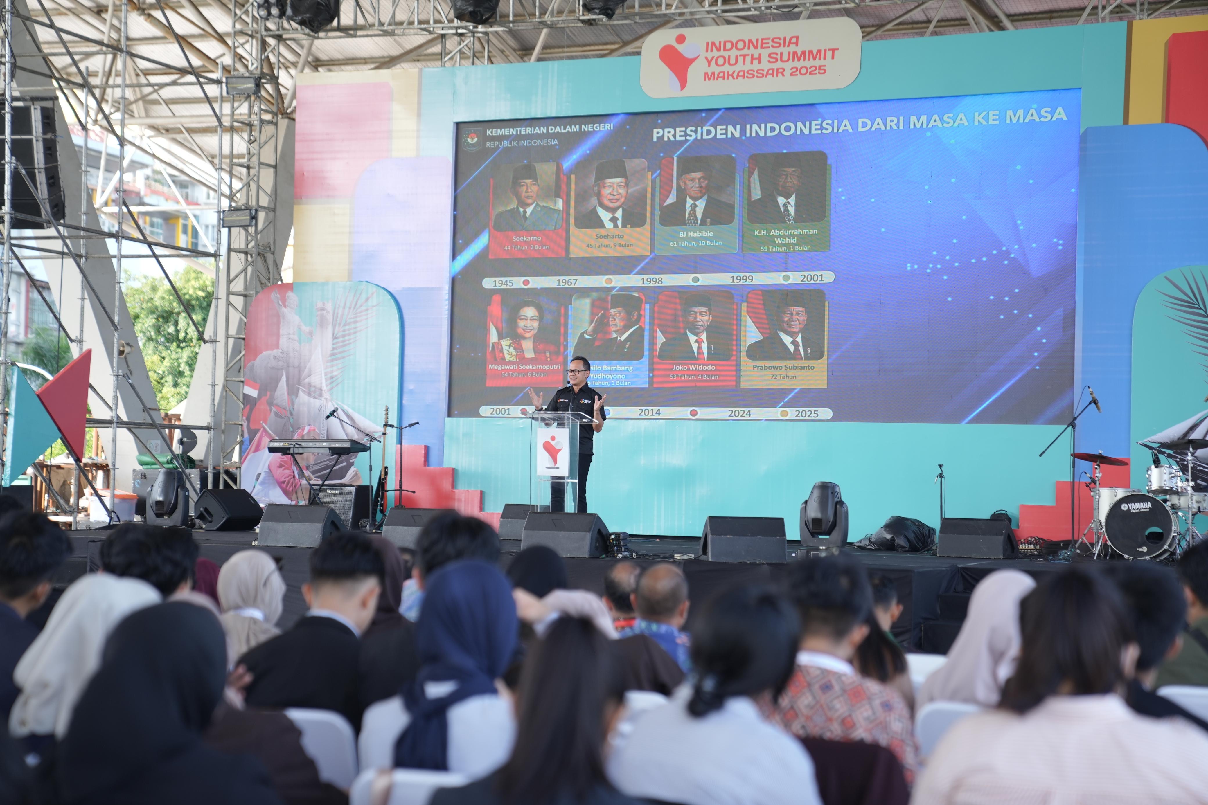 Indonesia Youth Summit 2025, Wamendagri Ajak Pemuda Jadi Pemimpin Masa Depan
