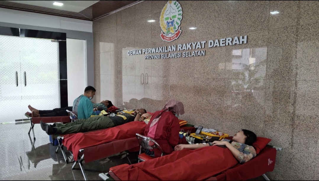 Gelar Donor Darah: Aksi Sosial DPRD Sulsel Bersama Dinas Kesehatan