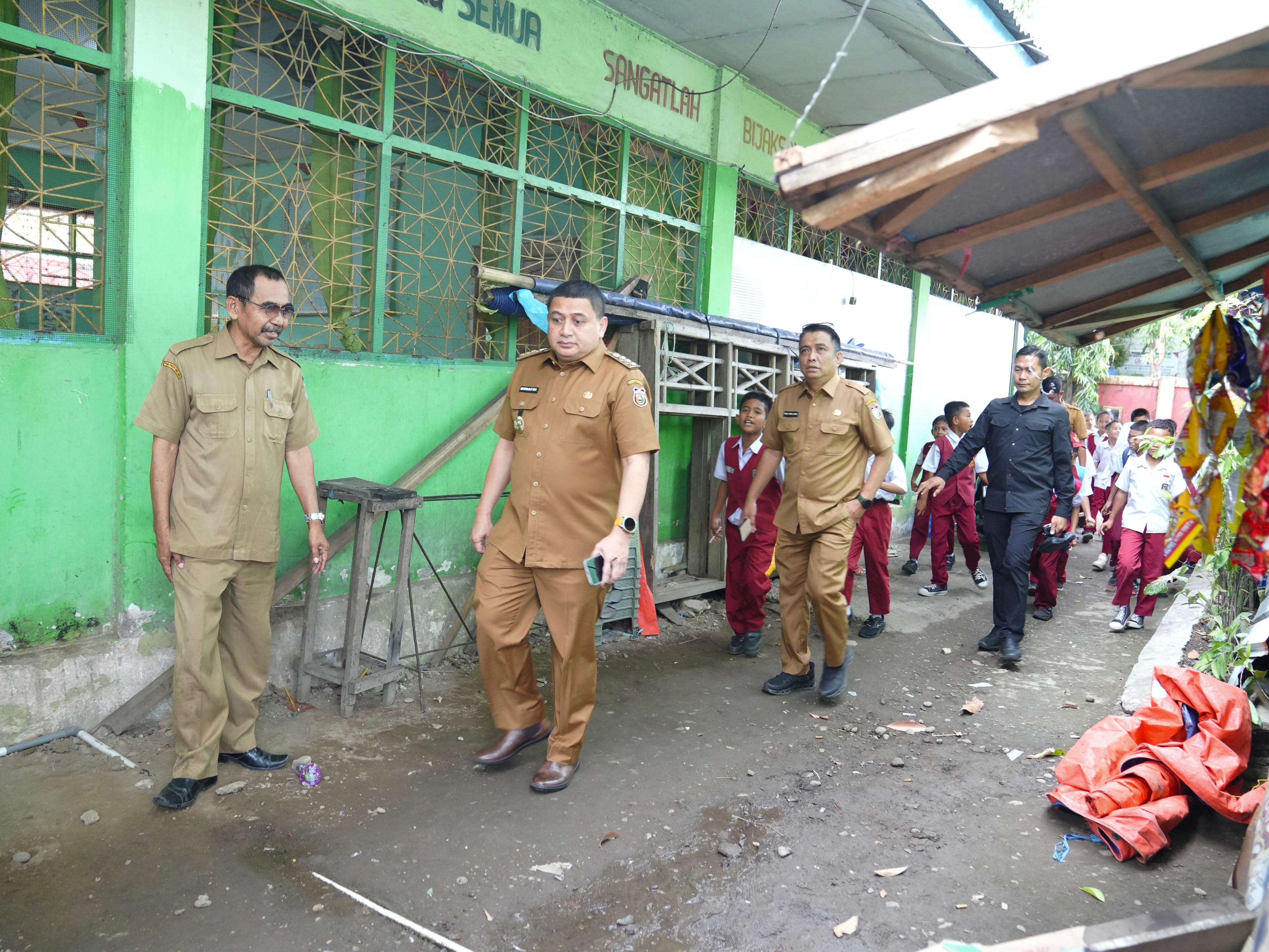 Sidak Layanan Publik di Tamalate, Appi Soroti Kebersihan dan Respon Layanan