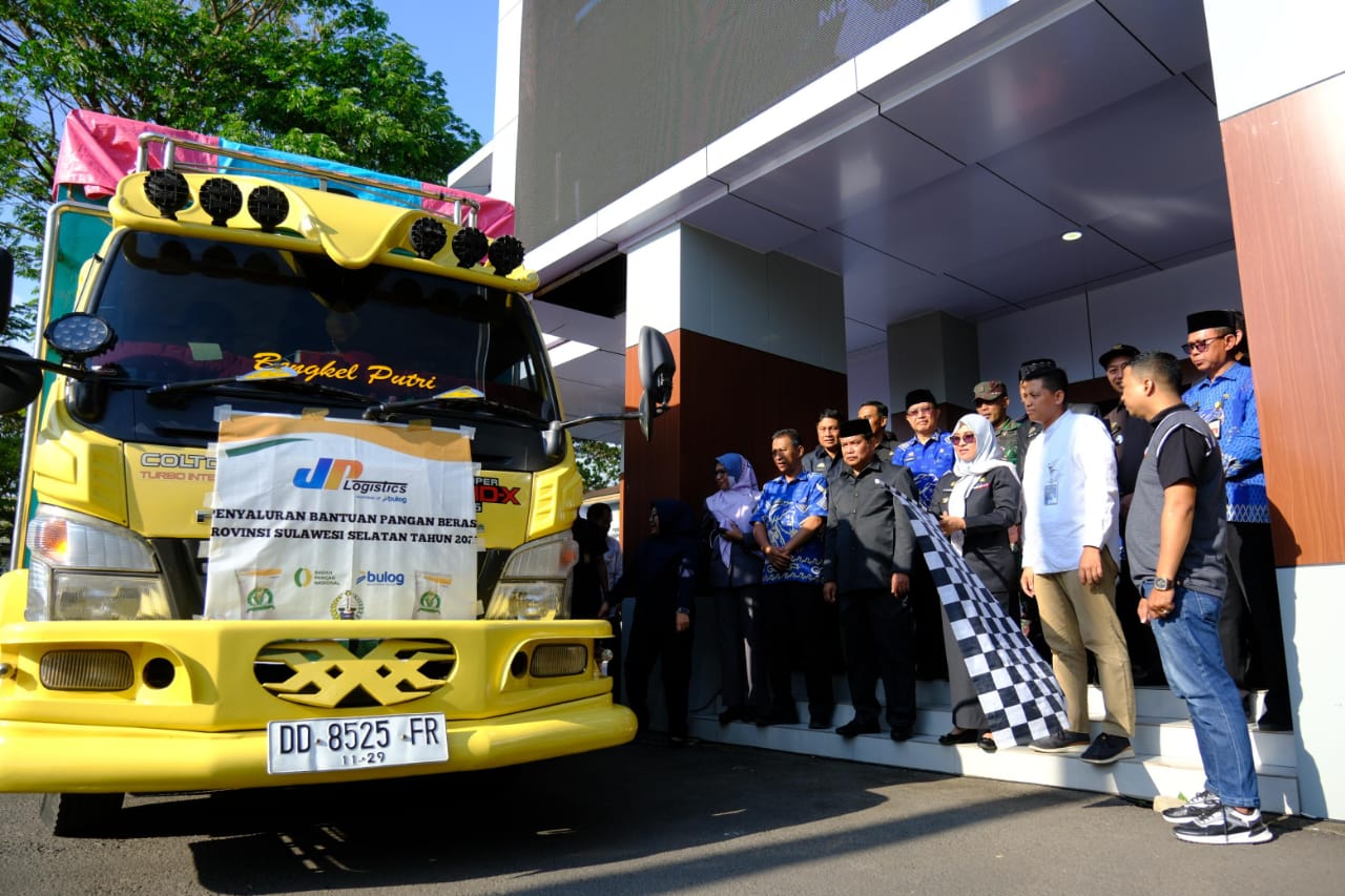 Lepas Bantuan Pangan Beras, Bupati Gowa Harap Tepat Sasaran