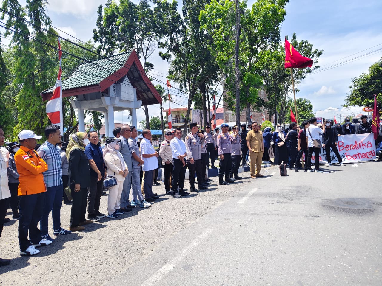 Bupati Sidrap Turun Langsung Pantau Demonstrasi Mahasiswa