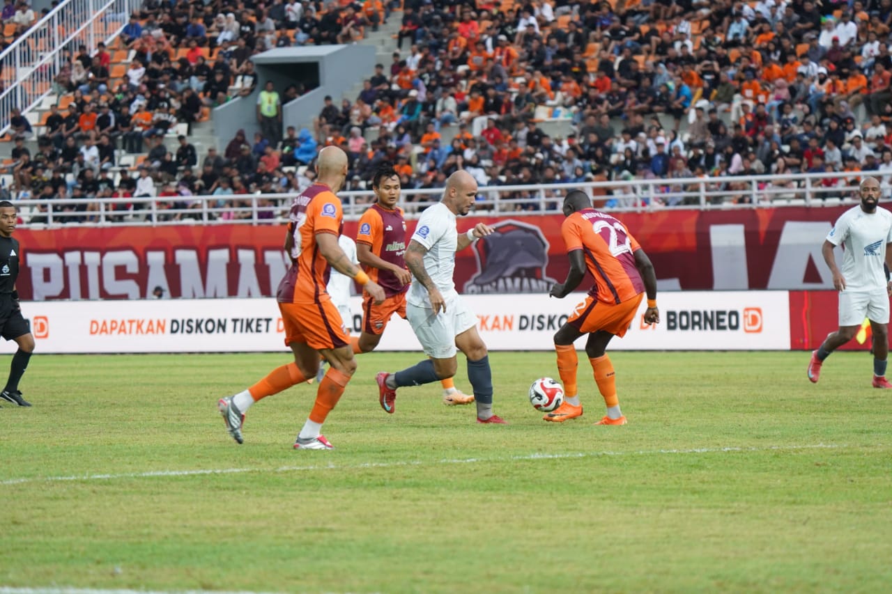 Comeback Pesut Etam Hempaskan Juku Eja 2-1 di Laga Pekan 16 Super League