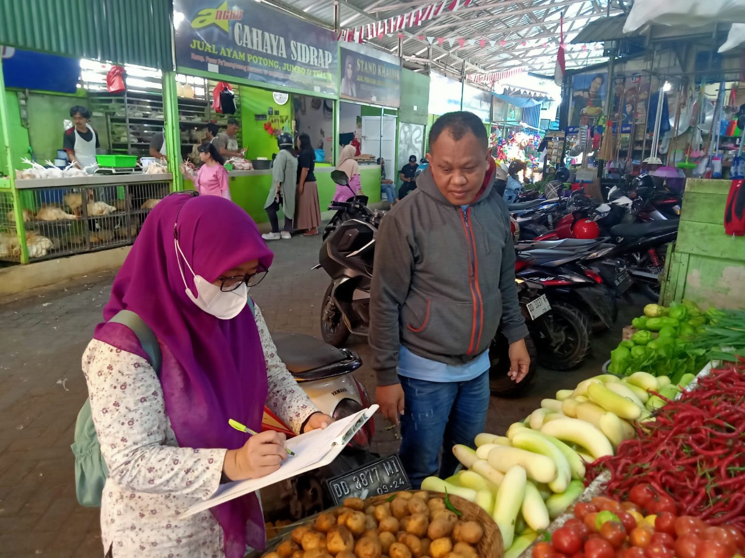 DKP Makassar Update Harga Pangan di Pasar Sentral BTP dan Pabaeng-baeng