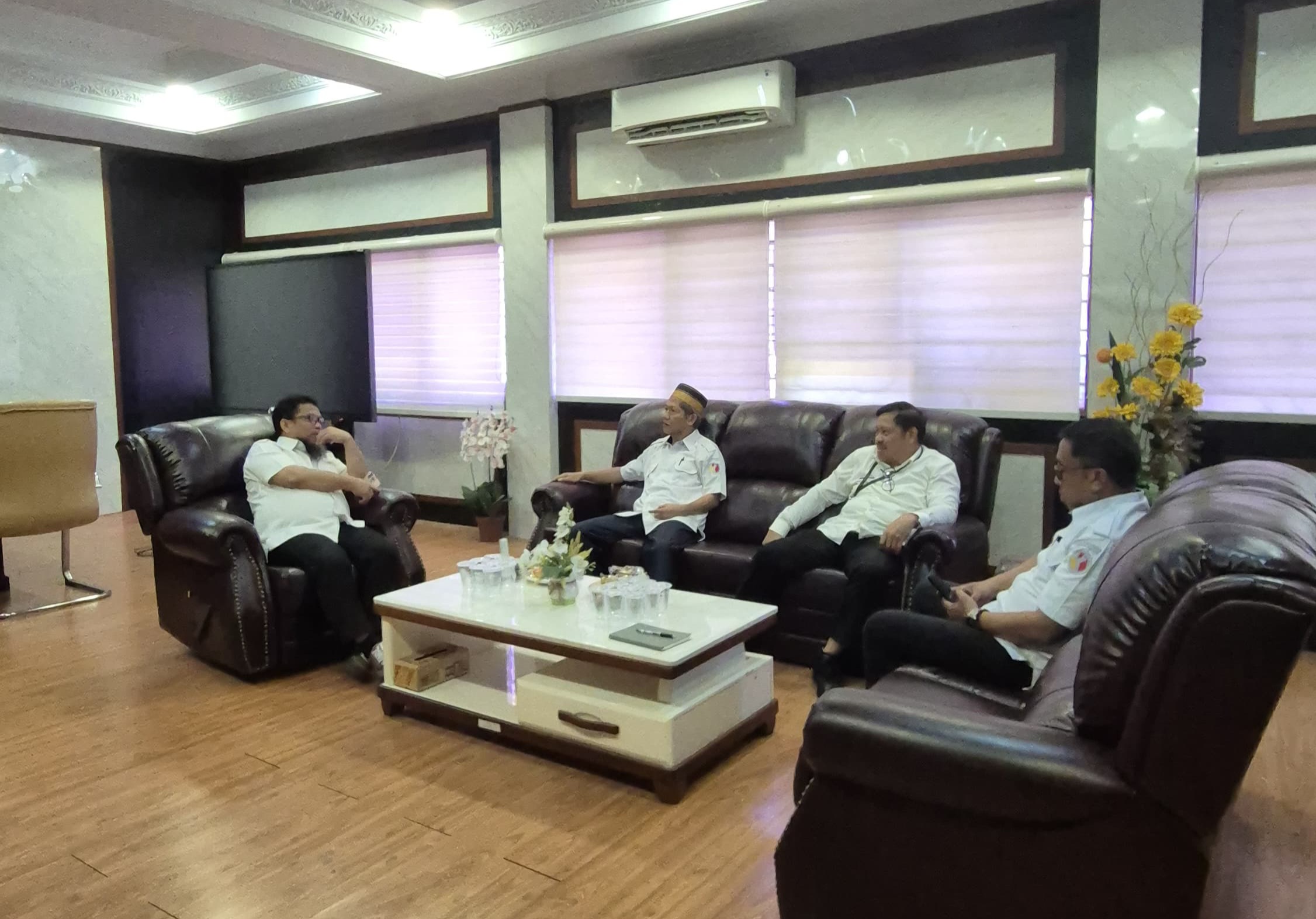 Bawaslu Sulsel dan Dinas Pendidikan Bahas Pemilihan OSIS Serentak dengan E-Voting