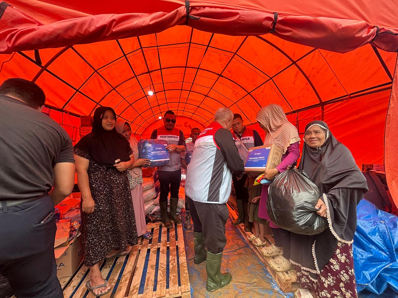 PIS Salurkan Bantuan untuk Warga Aceh Tamiang