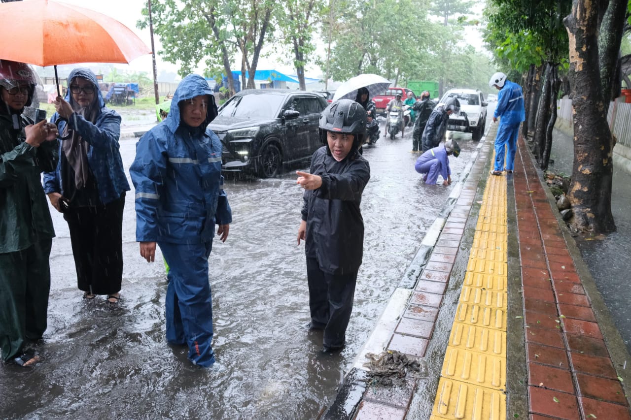 Klasik, Sampah Pemicu Banjir di Kota Sungguminasa