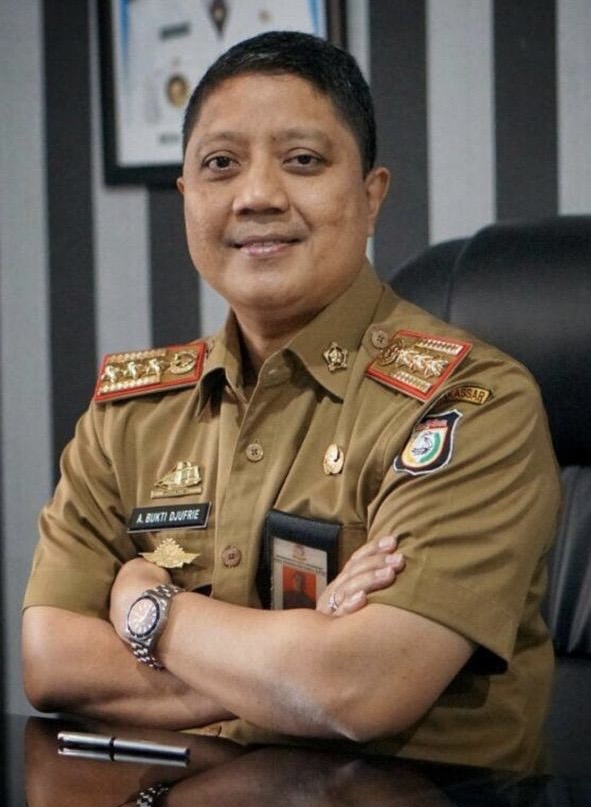 Pemkot Makassar Kucurkan Dana Rp11,49 Miliar untuk Seragam Sekolah Gratis