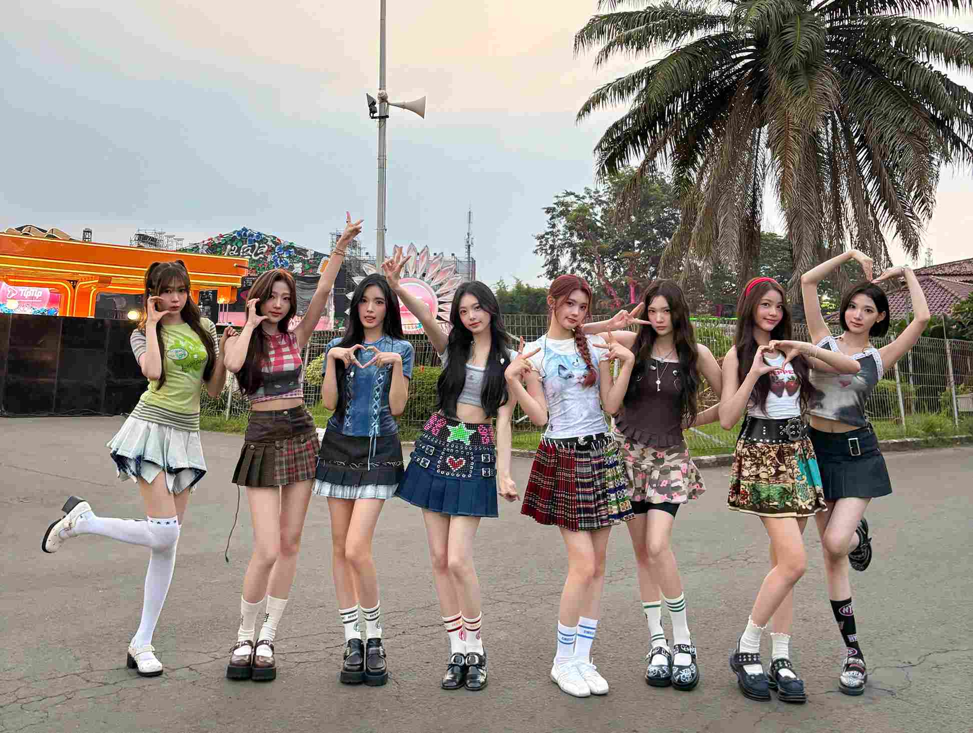 Jingle Shopee dan Hearts2Hearts di Iklan Terbaru Shopee 9.9 Super Shopping Day Bikin Netizen Ketagihan