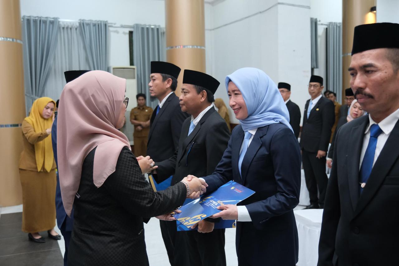 Mutasi Jilid II, Bupati Talenrang Plot Emy Pratiwi Kadis Kominfo, dr Gaffar Didefenitifkan