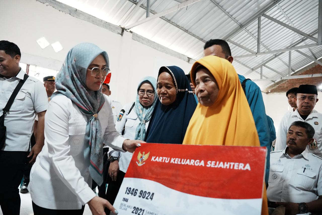 Program One Day One District, Bupati Gowa Kawal Bansos Warga Miskin 