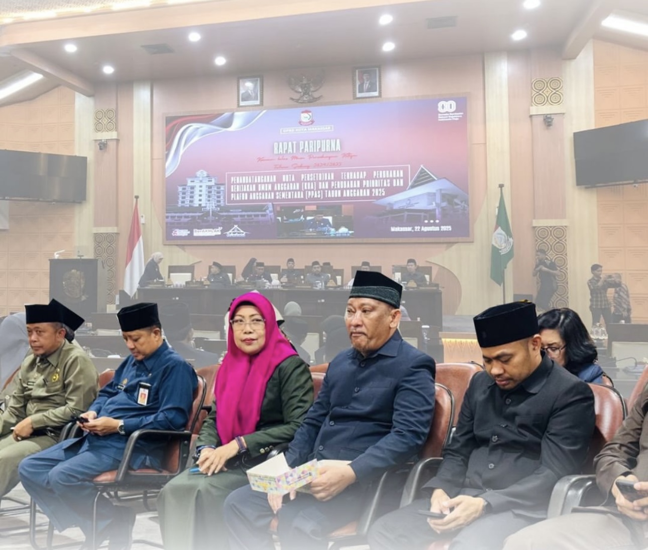 Kepala Dinas Pertanahan Kota Makassar Hadiri Rapat Paripurna DPRD Kota Makassar