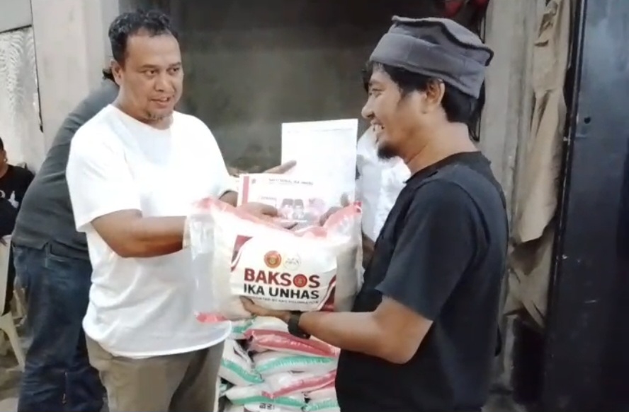 IKA Unhas Gelar Baksos -  Buka Puasa Bersama 100 Wartawan, Pererat Silaturahmi di Bulan Ramadan