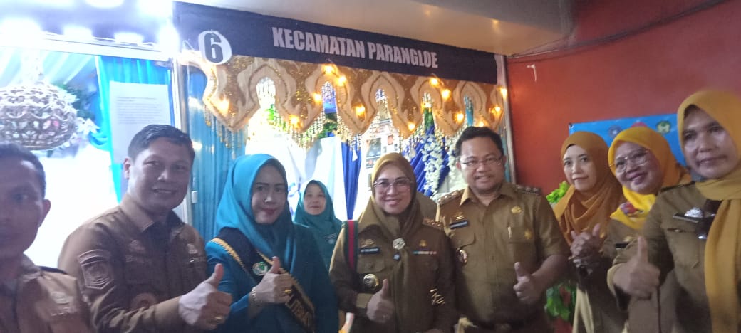 Tumbuhkan Budaya Membaca, Festival Literasi 2025 di Gowa Diwarnai Pameran Produk UMKM