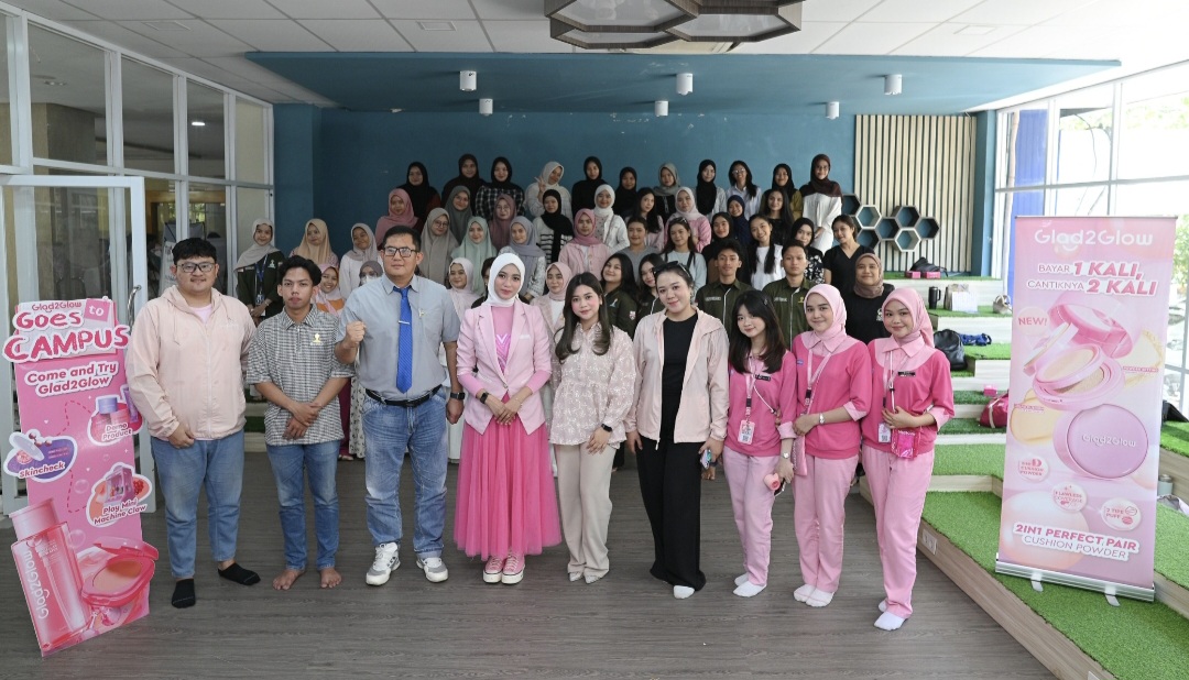 Dari SMAN 12 Hingga Unibos dan Unhas, CitraCosmetic dan Glad2Glow Cetak Generasi Percaya Diri