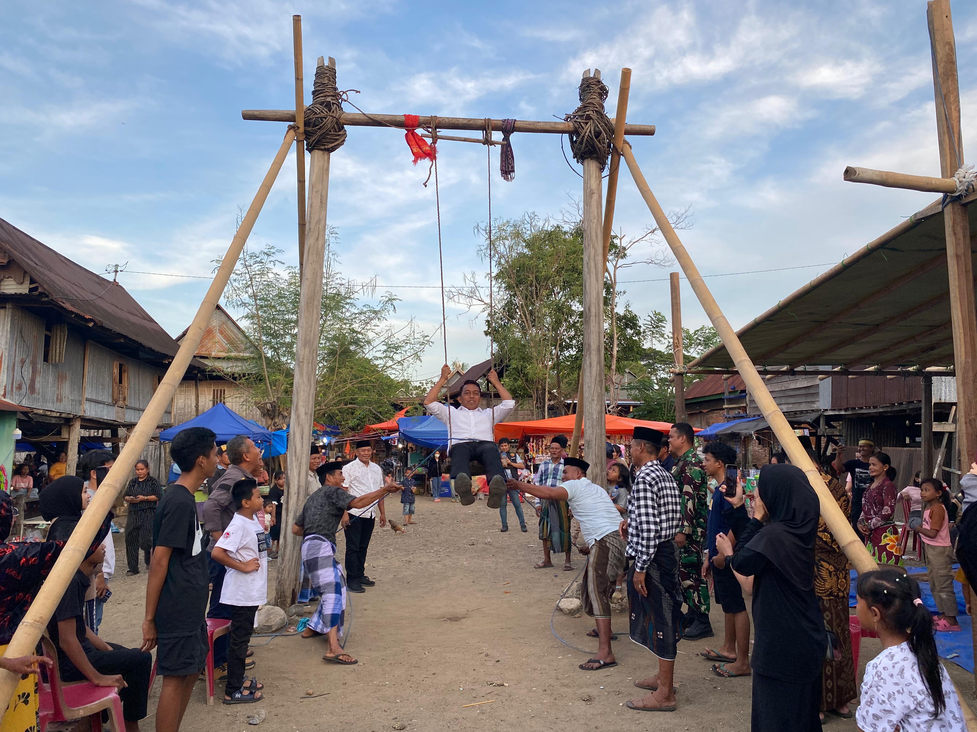 Bupati Sidrap Antusias Ikuti Tradisi Mappadendang, Ajang Syukur dan Evaluasi Pertanian