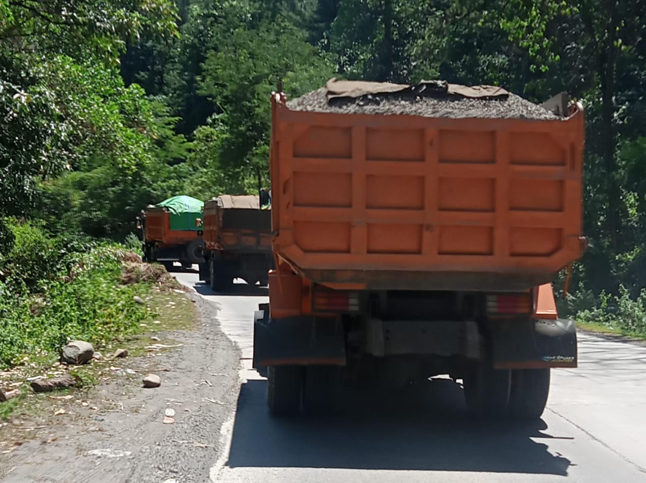 Over Waktu dan Ugal-ugalan, Aktivitas Truk Tambang di Gowa Jadi Keluhan