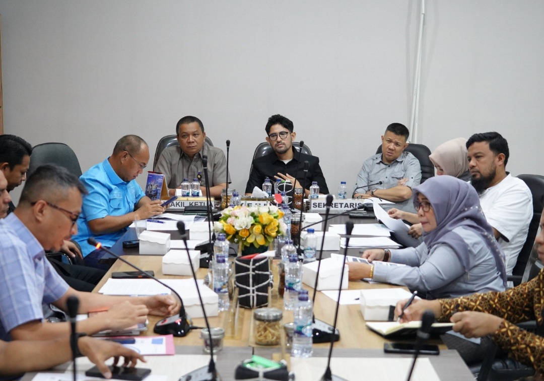 Komisi A DPRD Sulsel Bahas Nasib PPPK: Tidak Ada Kebijakan “Dirumahkan”, Evaluasi Jadi Penentu