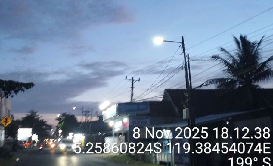 Wujudkan “Takalar Cepat Menyala”, Dishub Lakukan Perbaikan PJU di Galesong Utara