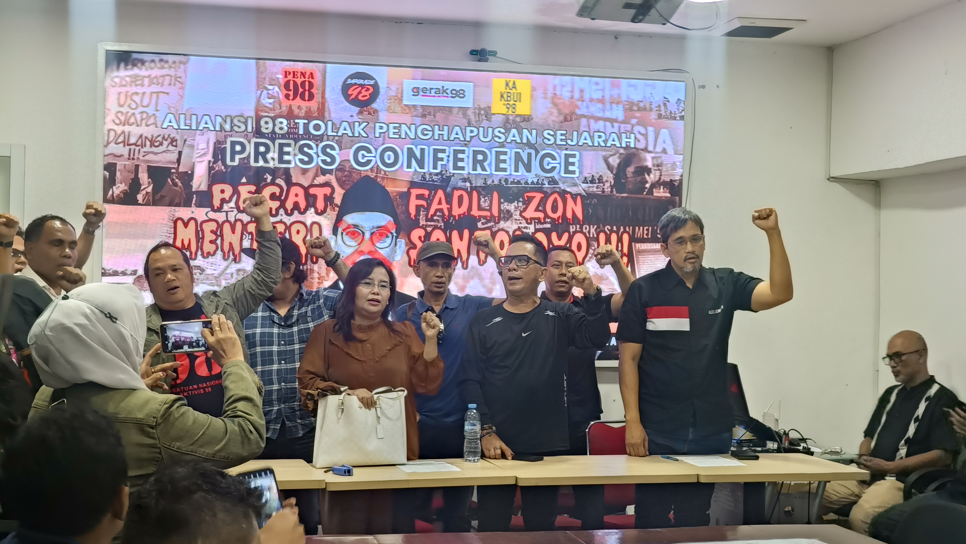 Aliansi 98 Ingin Menteri Kebudayaan Fadli Zon Dipecat