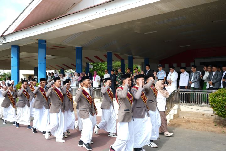 Momen Hari Santri, Bupati Maros Serukan Penguasaan Sains dan Teknologi