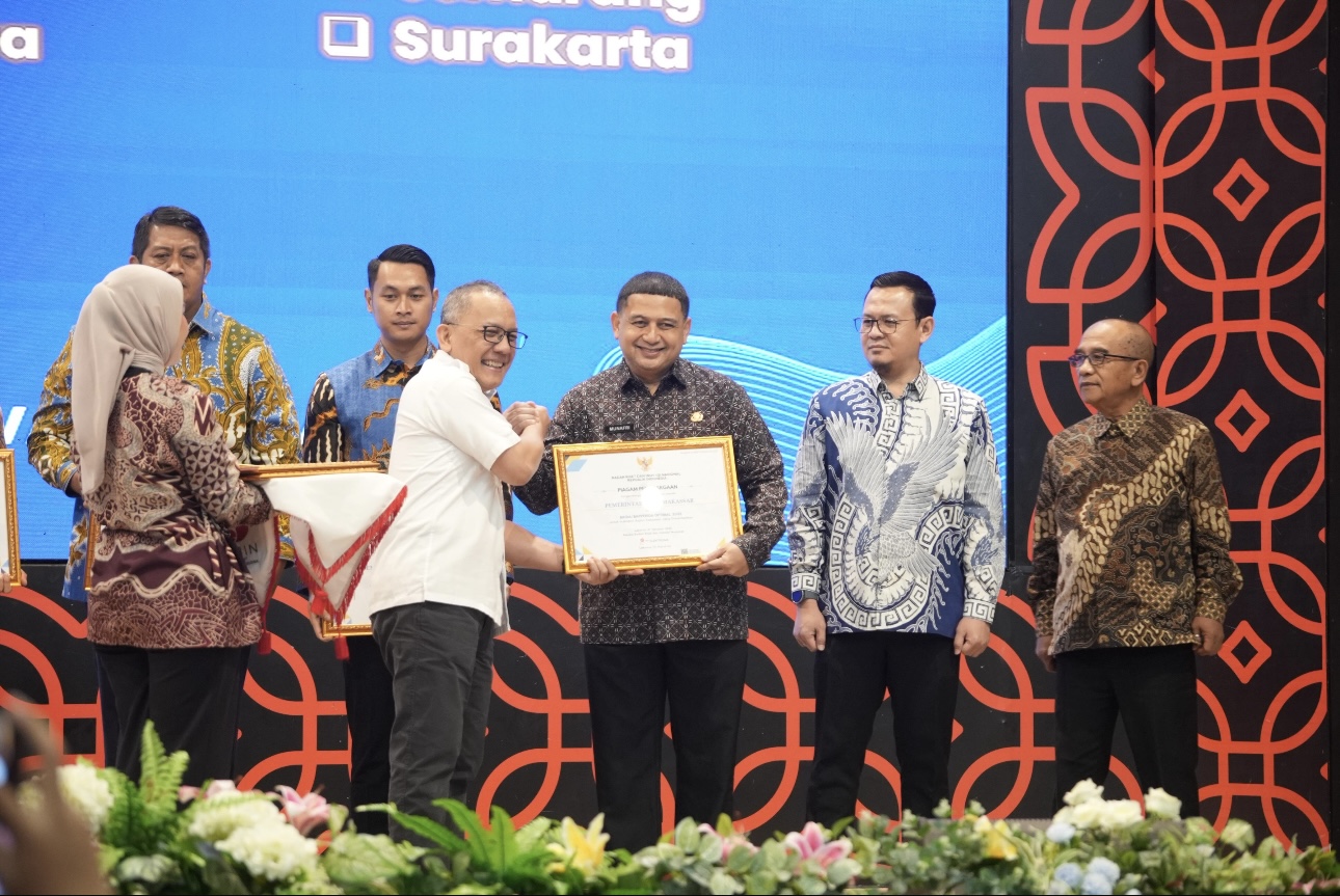 Kebijakan Berbasis Riset, Pemkot Makassar Raih Penghargaan Top Nasional Dari BRIN