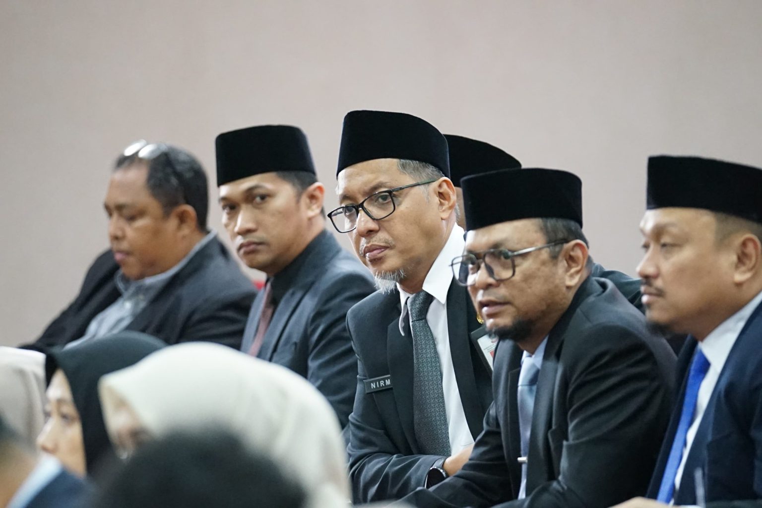 Kepala Dinas DKP Nirman Nisman Mungkasa Hadiri Pelantikan 9 Pejabat Eselon II Lingkup Pemkot Makassar