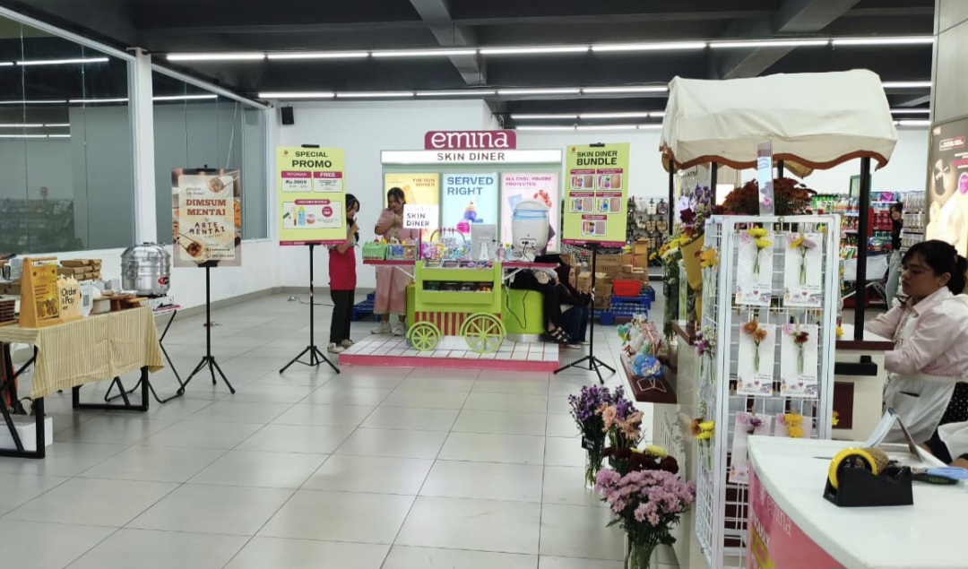 Keseruan Emina Skin Diner di CitraCosmetic, Tawarkan Cek Kulit Gratis hingga DIY Skin Charm